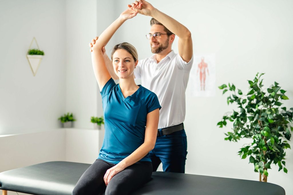 doctor, chiropractor, woman-8247097.jpg